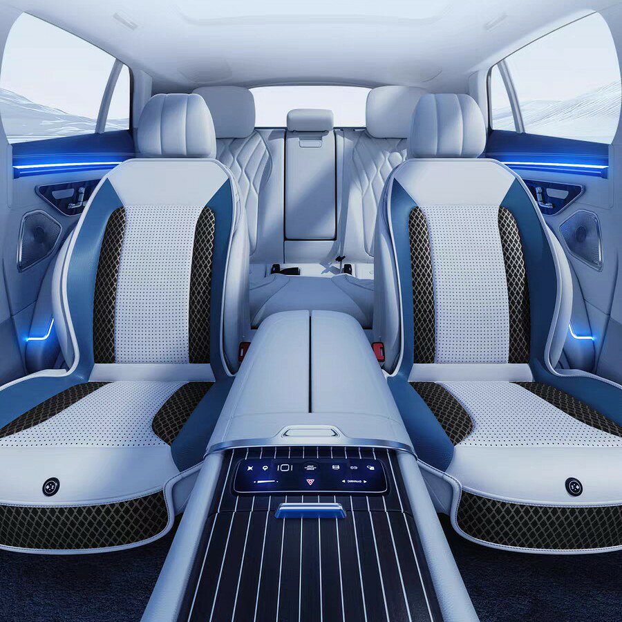 【特徴】暑い夏を快適に過ごす！当てて冷たい、浴びて涼しい。新感覚のカーシートカバーです。涼しいだけでなく、「冷感」も同時に味わえる新感覚の暑さ対策カーシートカバーが誕生しました。暑?い夏場の車の運転中の背中やお尻のムレをこのクールシートで解消して快適ドライブできます?シートに被せるだけ 取り付け取り外しが簡単。 幅広い車種に装着することができます。通気性抜群のアイスシルク素材で夏の運転も涼しい、通気性のいい素材で蒸れない。特殊な冷感素材を使用し、座るだけでひんやり感を実感。長時間のドライブでも快適に過ごせます。どんな車にも簡単に取り付け可能。バックレストやシートにもフィットし、ずれにくいデザインです。ドライブ、長距離移動、日常の通勤など、様々なシーンで活躍。暑い季節の快適なドライブをサポートします。【注意事項】●画像はイメージであり、商品の仕様は予告なく変更される場合がありますので予めご了承ください。●●サイズは手作業で計測しておりますので、誤差がある場合がございます、ご了承ください。