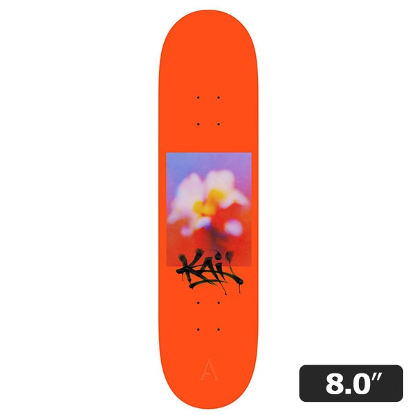 商品詳細【APRIL SKATEBOARDS｜Kai Kishi BLURRED】 2019年5月にシェーン・オニールと堀米雄斗によって設立されたApril Skateboardsは、スケート業界に新しい基準を打ち立てるスケートカンパニー。高品質なデッキや写真、映像を提供し、国際的なチームライダーであるガイ・マリアーノ、ライッサ・レアウ、ダショーン・ジョーダン、そして岸海がそれぞれ独自の才能を発揮しています。 デッキサイズ(インチ) ・Width：8.0" ・Length：31.92" ・Wheelbase：14" ＊1インチ＝約2.54cm 在庫に関して当店販売商品は実店舗と在庫を共有しております。また、メーカーからのお取り寄せでのご用意となる商品もございます。お申し込み頂きました商品が、「販売終了/在庫完売」等でご用意ができない場合もございます。 その際はキャンセルのご連絡をさせて頂く事もございます。予めご了承ください。画像に関して掲載しております画像はサンプル画像となります。お手持ちのディスプレイや周辺機器の設定により実商品と色合い等に若干誤差が生じる場合がございます。