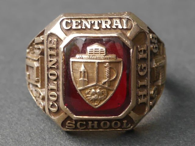 HERFF JONES(ハーフジョーンズ社製) Colonie Central High School(コロニーセントラル高校) 1968年製 実物ビンテージ カレッジリング 10K(K10金) 【中古】