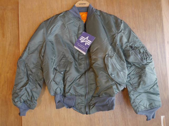 ALPHA INDUSTRIES(アルファ インダストリーズ社) MA-1(B-15Dの後継モデル) フライトジャケット Lサイズ 1990年代 デッドストック MADE IN USA(アメリカ製)