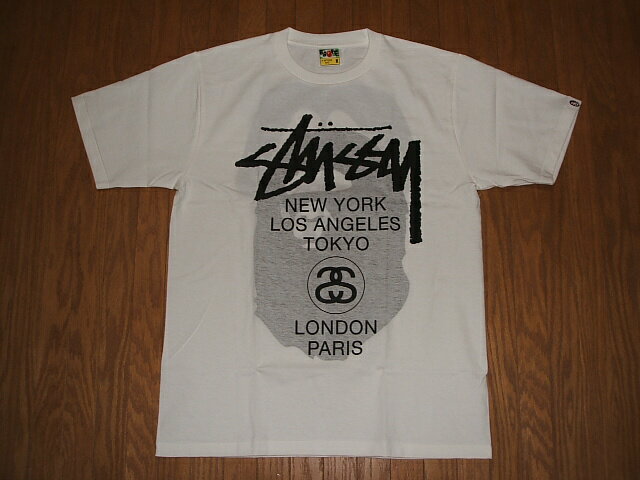 A BATHING APE(アベイシングエイプ)×STUSSY(ステューシー) コラボTシャツ WORLD TOUR TEE 品番Lot 1073-110-947 未使用新品デッドストック
