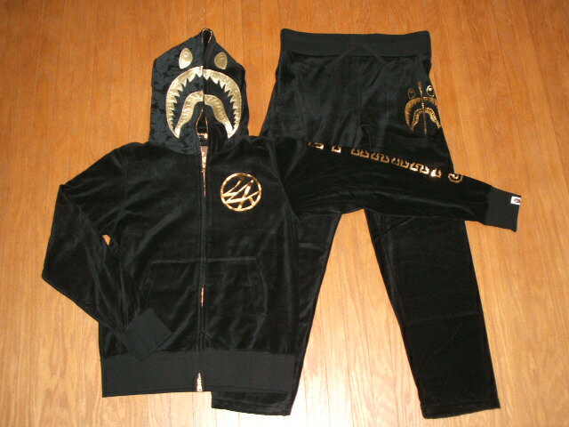A BATHING APE(アベイシングエイプ)×EXILE(エグザイル) LDH 24karats(24カラッツ) コラボ SHARK VELOUR JERSEY PARKA&PANTS(シャークベロアジャージセットアップ) 品番Lot 1070-115-926 Mサイズ 未使用新品デッドストック