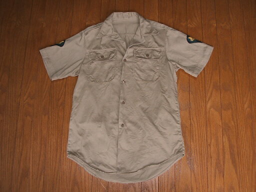 US ARMY 実物軍物半袖コットンシャツ US ARMY 実物軍物半袖コットンシャツ