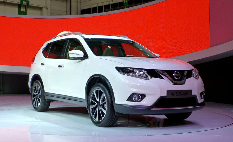 新型エクストレイル用　LEDルームランプキット