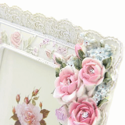 ローズブーケフォトフレーム　アイボリー【薔薇雑貨食器　ローズ雑貨　姫系小物　ヴィクトリアン】【ロココ】【妖精　フェアリー　妖精雑貨　フェアリー雑貨】【天使　エンジェル　天使雑貨　エンジェル雑貨】【薔薇　ばら　バラ】 interiakusakabe-10003838 薔薇と天使のインテリアクサカベ サンプル画像2