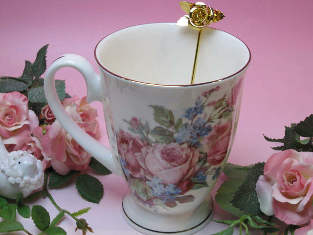 ブーケフローラルマグカップ　ブルー【薔薇雑貨食器　ローズ雑貨　姫系小物　ヴィクトリアン】【ロココ】【妖精　フェアリー　妖精雑貨　フェアリー雑貨】【天使　エンジェル　天使雑貨　エンジェル雑貨】【薔薇　ばら　バラ】の商品画像 3
