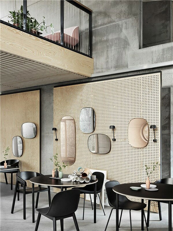 muuto ムート FIBER SIDE CHAIR TUBE BASE ファイバーサイドチェア チューブベース Ochre/Black オークル/ブラック Iskos Berlin イスコス ベルリン 北欧家具 ダイニングチェア 58935 [2]