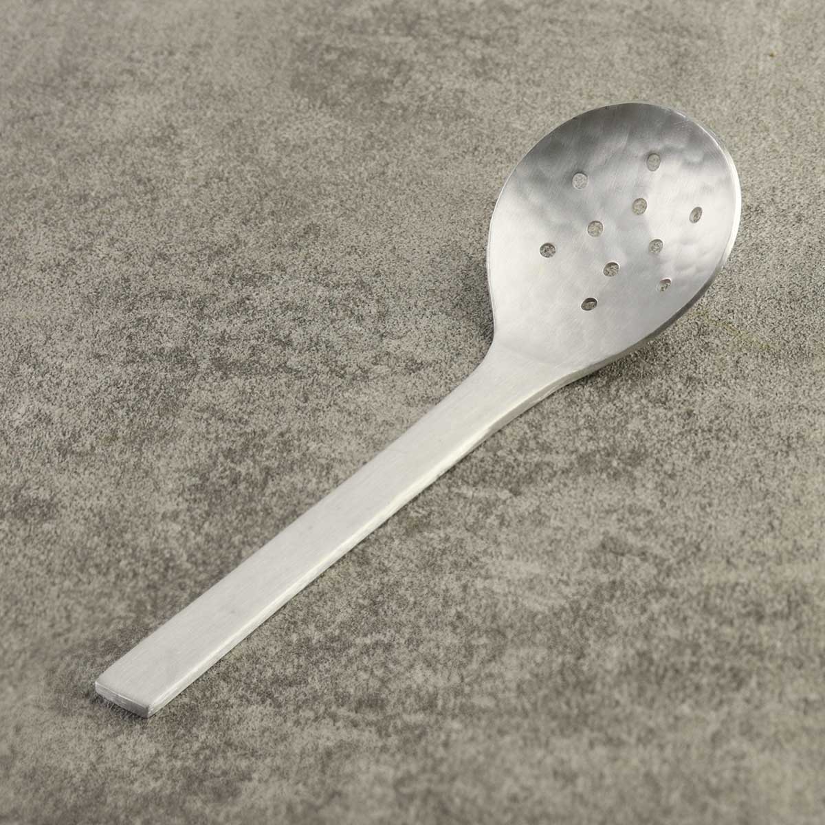 工房アイザワ アルミニウム 穴明卓上お玉 （ aizawa 穴あき 穴明き ちゅうぼうこもの 日本製 おたま お..