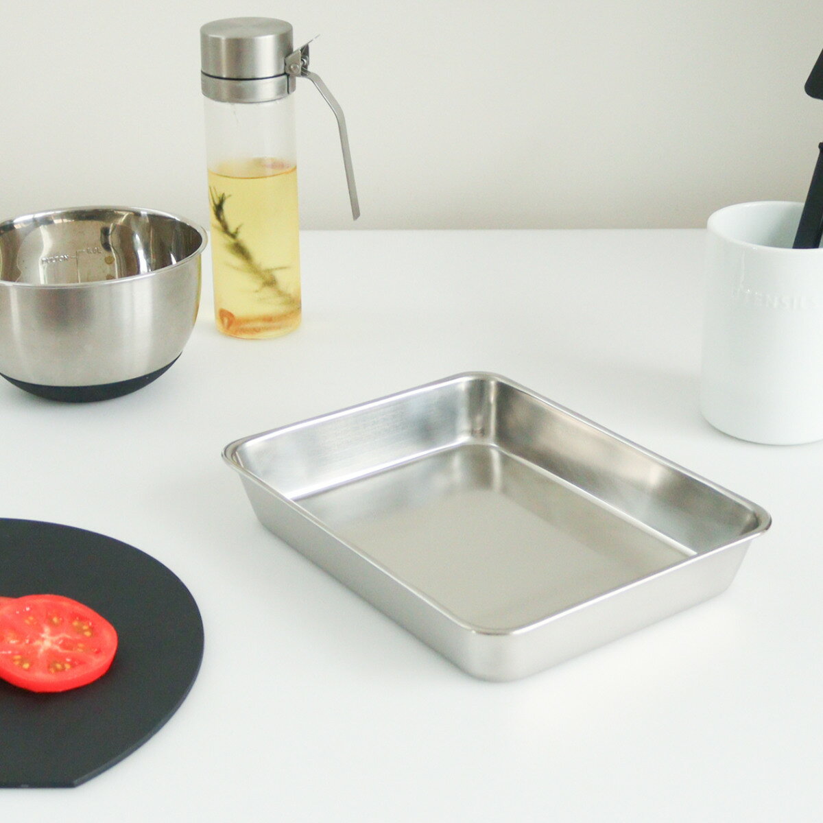 工房アイザワ バット 角バット 18枚取 ステンレス製 日本製 （ キッチン キッチンバット ステンレスバット 角型 料理 調理 18-8ステンレス 湯切り 下ごしらえ 長方形 使いやすい 丈夫 アイザワ ケース トレー ア 加工 調理用バット ）【39ショップ】