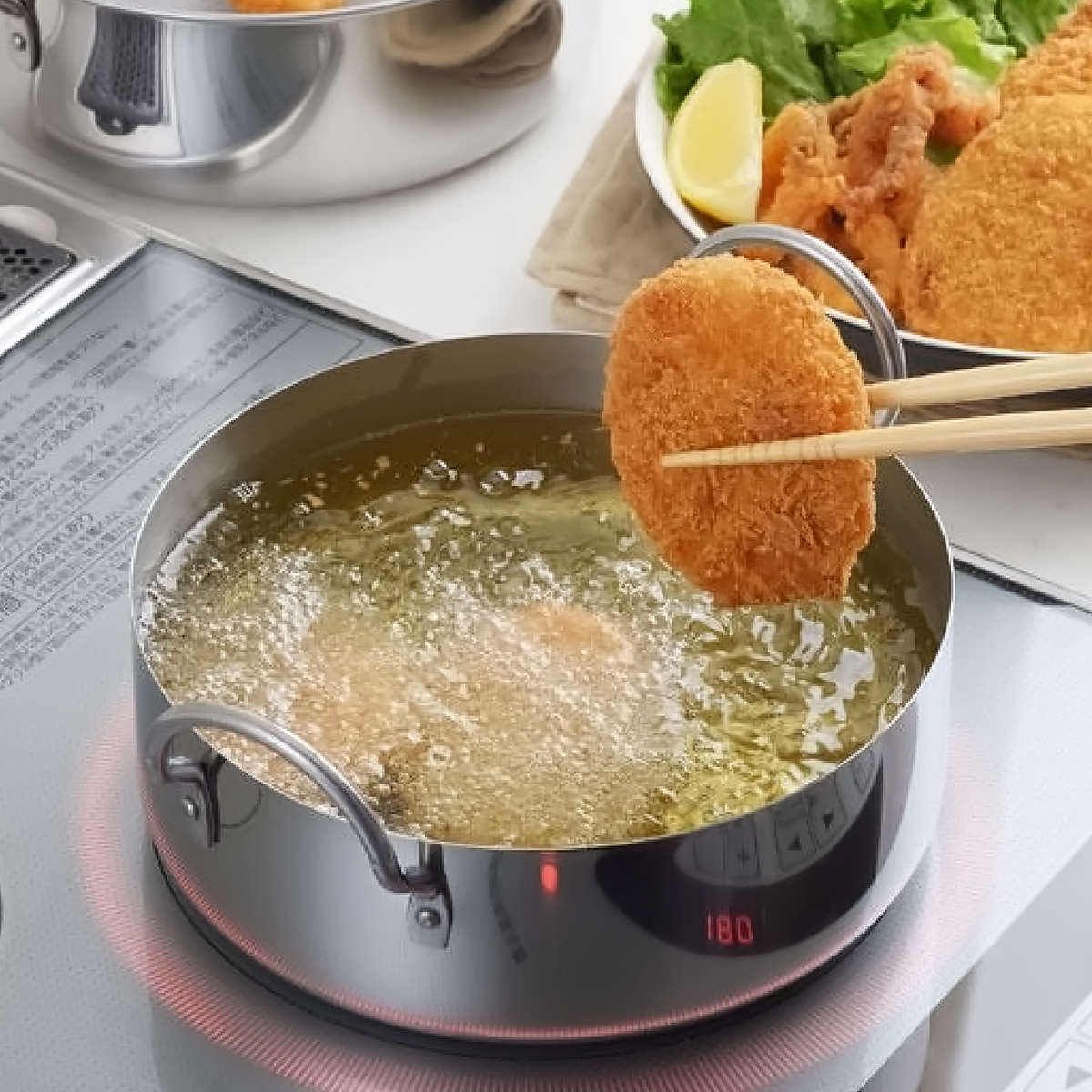 Ih/Gas Compatible - 天ぷら鍋 20cm IH対応 取っ手も場所を取らない油ターン オイルポット 網皿付き 日本製 （ ガス火 IH 対応 油ポット 両手鍋 揚げ物鍋 網付き オイルポット兼用 20センチ フライヤー フライ鍋 便利 調理器具 ステンレス製 ）【39ショップ】