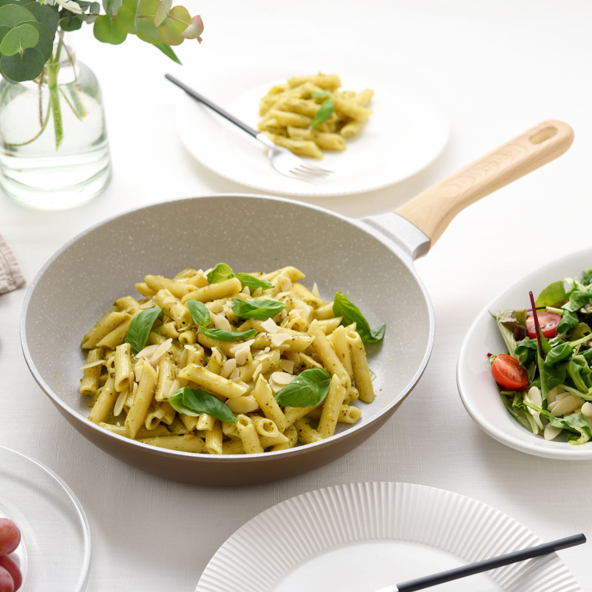 フライパン 26cm IH対応 軽量 フッ素加工 アーネストパン エア （ ガス火対応 ふっ素加工 軽い アルミフライパン 26センチ マーブルコート エンボス加工 アルミ製 北欧 おしゃれ ）【39ショップ】