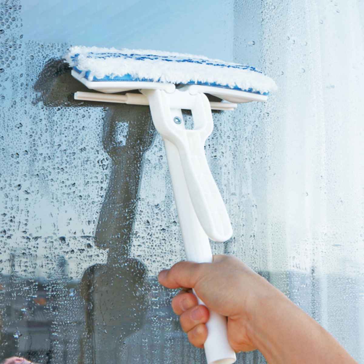 窓 網戸 ワイパー 掃除 楽絞りワイパー ヘッドのみ WD320 水だけで洗える （ 窓掃除 網戸掃除 水切りワイパー お掃除ワイパー 絞れる 簡単 年末掃除 大掃除 掃除用品 便利グッズ ）【39ショップ】