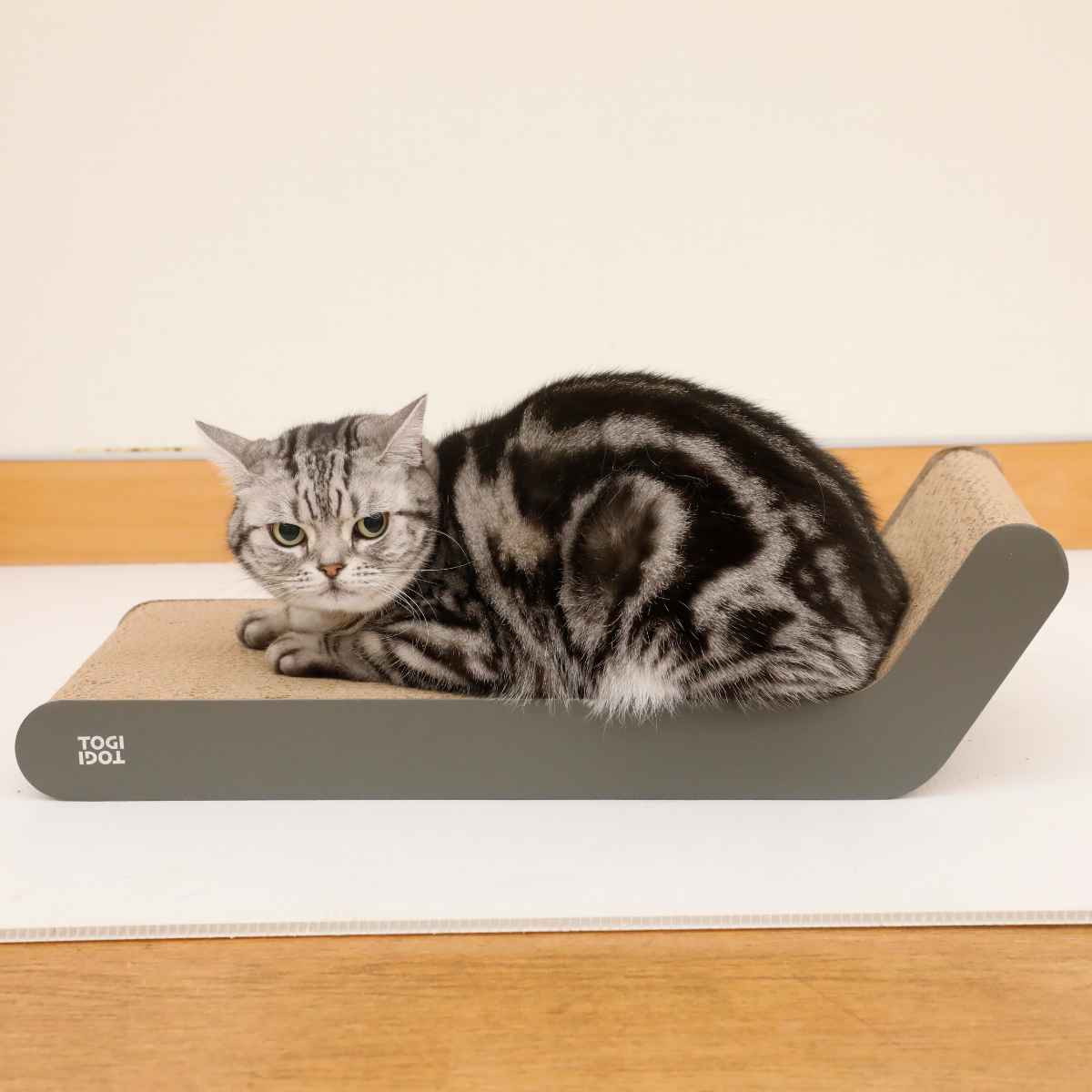 レザー調爪とぎ TOGITOGI エル hachi ( 猫 ねこ ネコ 爪とぎ 段ボール レザー調 猫用品 爪研ぎ つめとぎ ダンボール 爪磨き 爪みがき つめ...