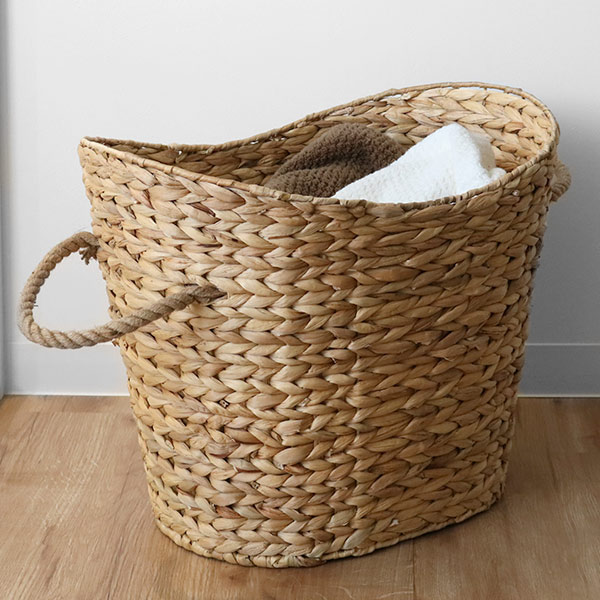 収納 バスケット ウォーターヒヤシンス 楕円形 大 持ち手付き （ 収納 ボックス カゴ 籠 天然素材 収納ケース 大型 オーバル 大容量 特大 荷物入れ 大きなバスケット おもちゃ 箱 ディスプレイ ） 【39ショップ】のサムネイル