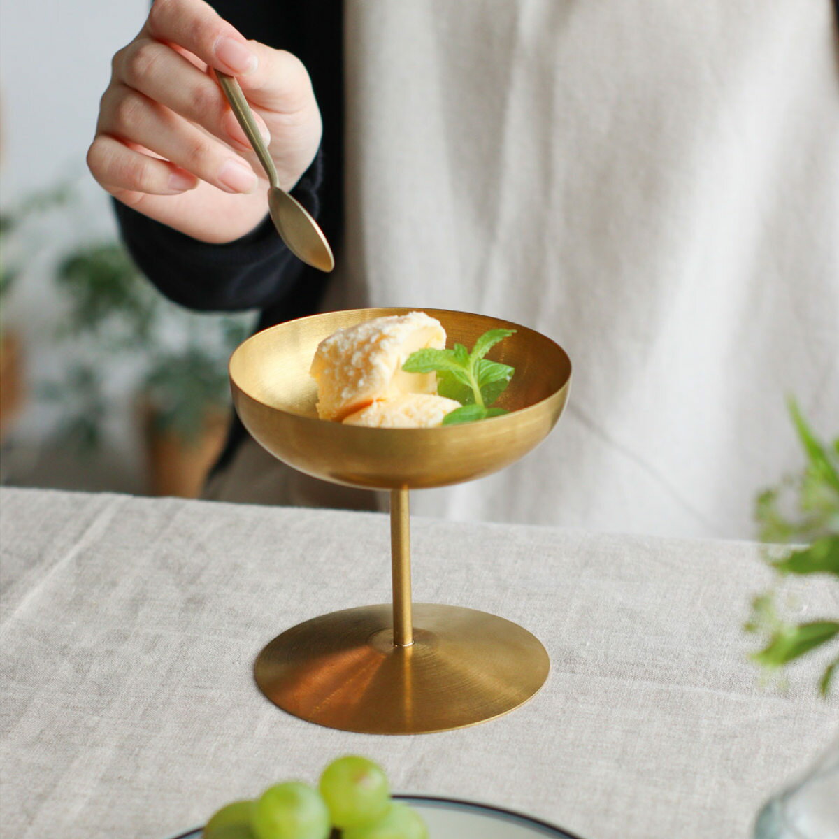 Rakuten - デザート食器 インブルーム ステンレスアイスカップ S （ 150ml 食洗機対応 ステンレス デザート 食器 アイスカップ カップ サンデー 脚付き 器 マット仕上げ ゴールド おしゃれ カフェ風 シンプル アンティーク風 ）【39ショップ】