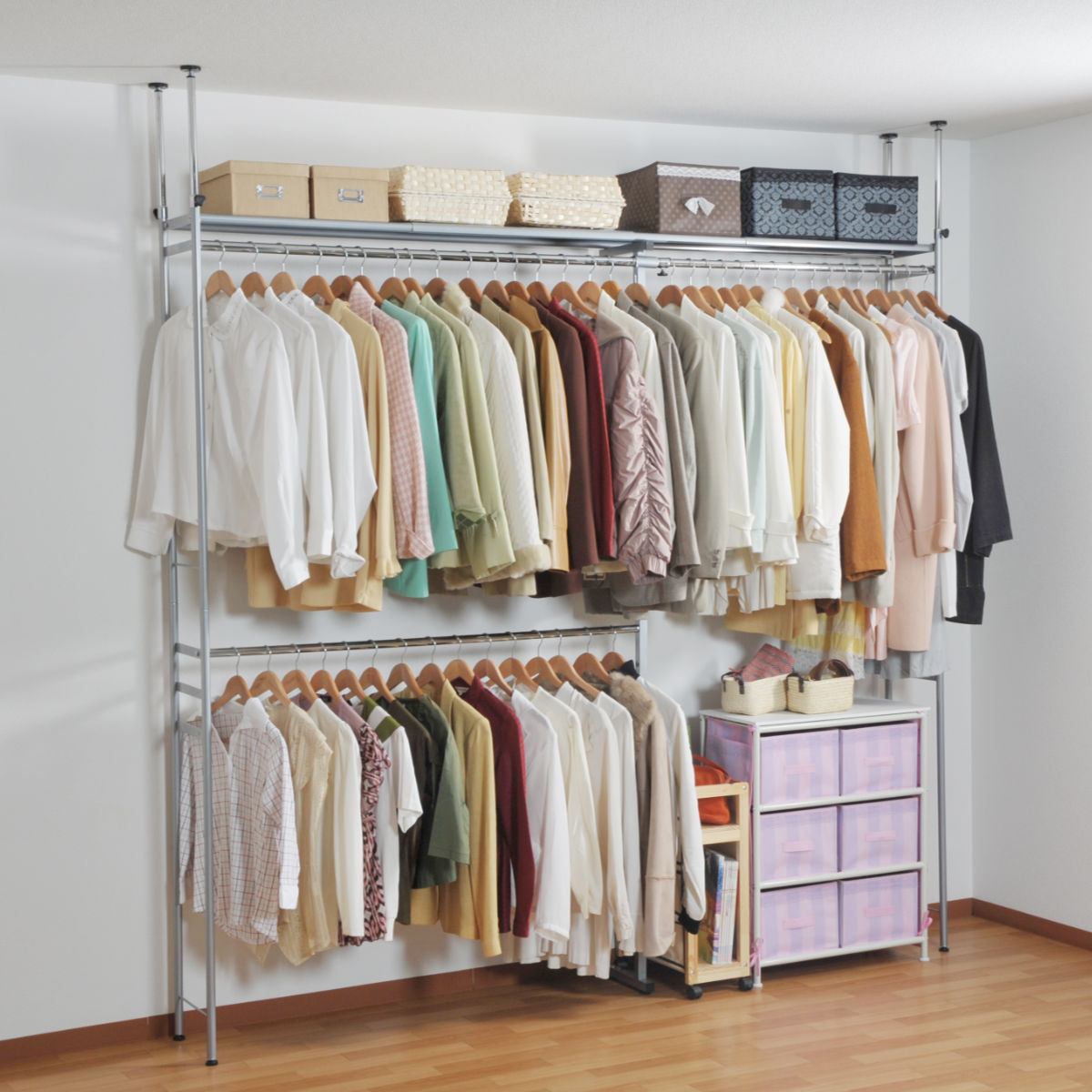 突っ張り クローゼット ハンガーラック 浅型 ハイタイプ ワイド 幅140〜250cm （ つっぱり 伸縮 突張り ラック 壁面収納 収納 スチール シルバー 吊り下げ収納 ハンガー 棚 収納ラック 衣類収納 ）【39ショップ】