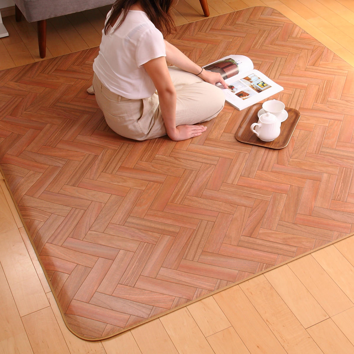 Character Pattern - ラグ 182×300cm ラグマット ダイニングラグ ヘリンボン 既製サイズ （ 撥水 拭ける ヘリンボーン ダイニングラグマット フロアマット 撥水加工 抗菌 防カビ 防水 防炎 日本製 リビング ダイニング 子ども部屋 耐久性 ）【39ショップ】