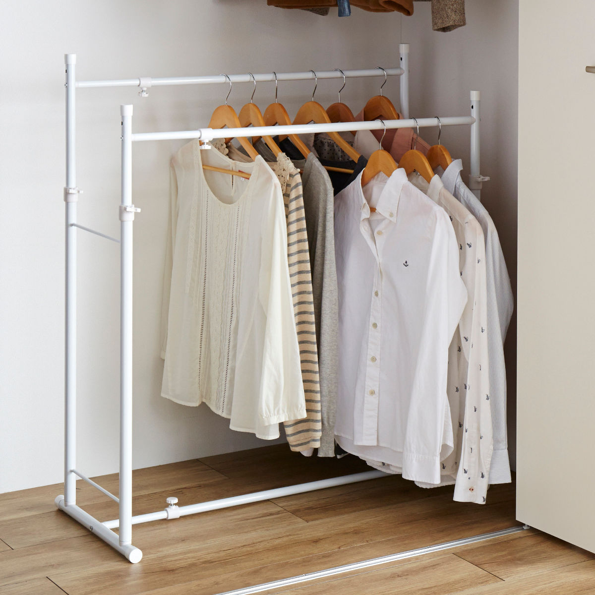 押入れ収納 伸縮押入れ2連ハンガー ハンガーラック 2台セット ( パイプハンガー 幅 高さ 調節 クローゼット 押し入れ 衣類収納 縦置き 押し入れハンガー ...