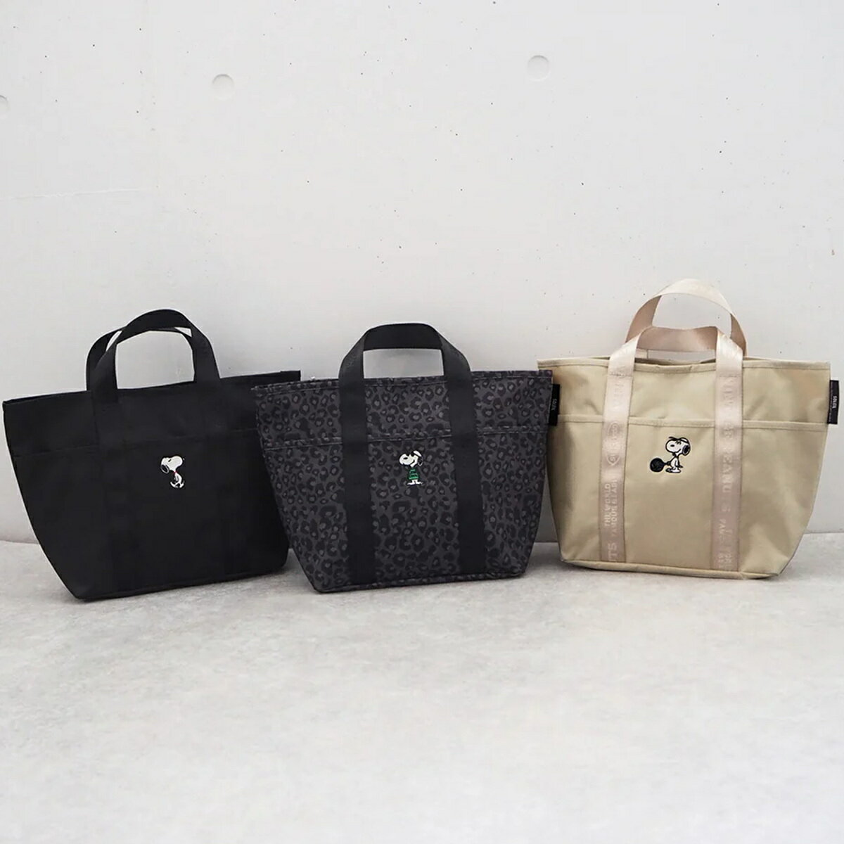 トートバック M スヌーピー ポケット付き （ SNOOPY ミニトート 手提げバッグ かばん 鞄 手提げ サブバッグ エコバッグ マチ付き レディース 大人 かわいい おしゃれ プレゼント 雑貨 通勤 通学 買い物 ）【39ショップ】