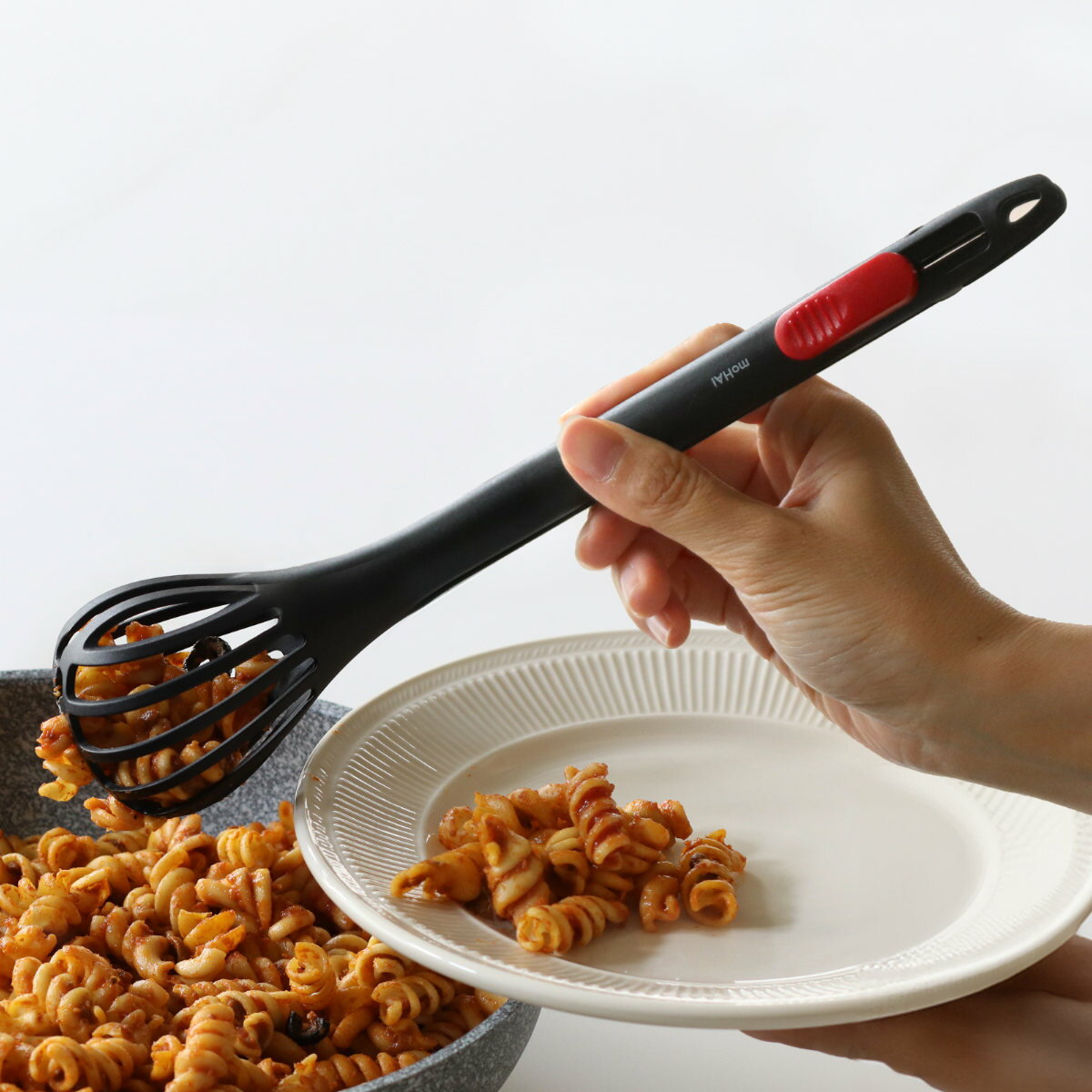 moHA! 3wayトング MIX ＆ SERVE 食洗機対応 （ ホイッパー 泡だて器 トング キッチントング レードル ..