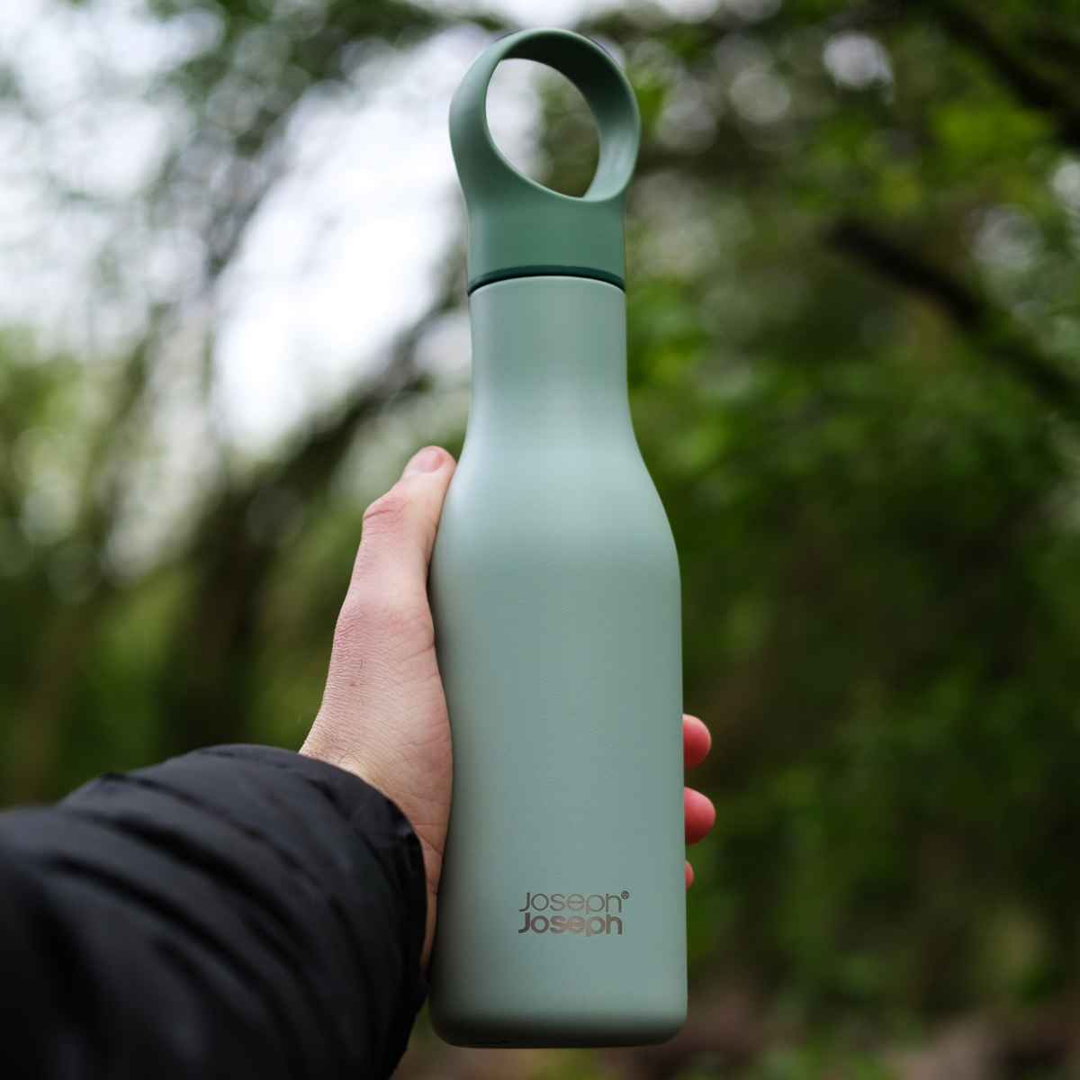 Joseph Joseph 水筒 500ml 保温 保冷 ループ 真空断熱ウォーターボトル （ ジョセフジョセフ 直飲み ステンレスボトル マグボトル ボトル マグ おしゃれ 500 直のみ ダイレクトボトル 0.5 スリム マイボトル ） 【39ショップ】