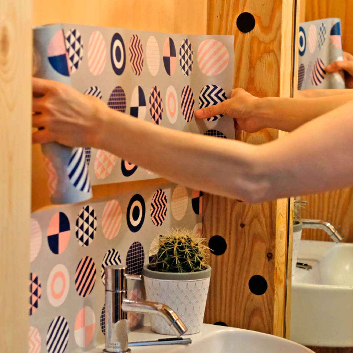 リメイクシート 壁用 パターンドット mt CASA FLEECE 23cm×5m （ 壁紙シール のり付き 壁紙 貼って剥がせる DIY お手軽 マスキングテープ 撥水 日本製 シール壁紙 糊付き はがせる クロス 簡単 カット可能 マステ 国産 カモ井 ）【39ショップ】