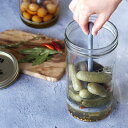 保存容器 KILNER PICKLE JAR WITH LIFTER 1L （ キルナー 瓶 ピクルスジャー 保存瓶 ガラス 密閉 食洗器対応 ピクルス 漬物 目盛付き 二重フタ式 保存 ガラス瓶 丸 ピクルス作り 密封容器 密閉容器 取り出しやすい リフター付き ）【39ショップ】