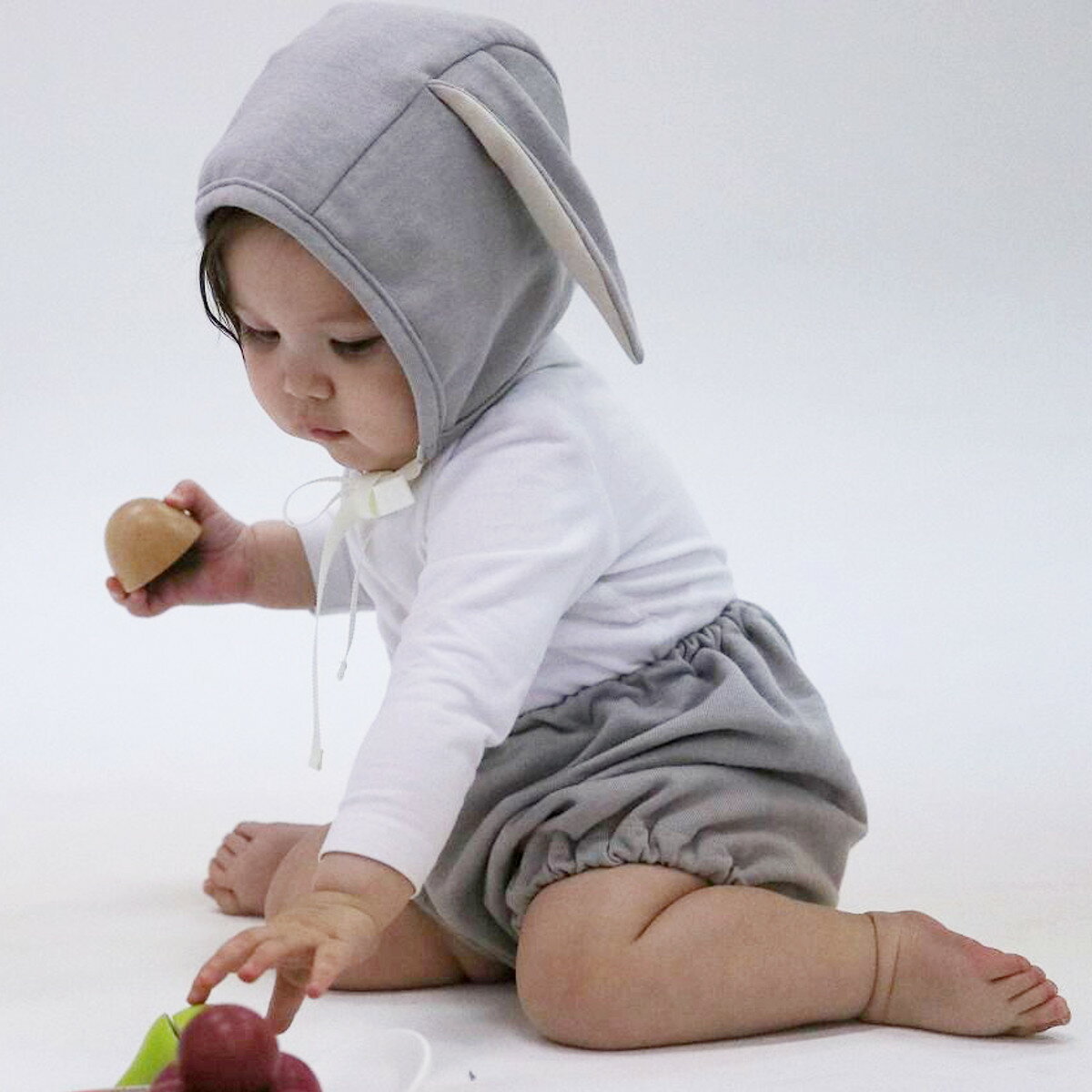 ギフトセット Lien de famille うさぎさん ボンネット ブルマ 2点 （ ギフト セット ベビー帽子 ベビーパンツ 贈り物 お祝い おしゃれ 日本製 赤ちゃん 帽子 かぼちゃパンツ 女の子 男の子 プレゼント かわいい ）【39ショップ】