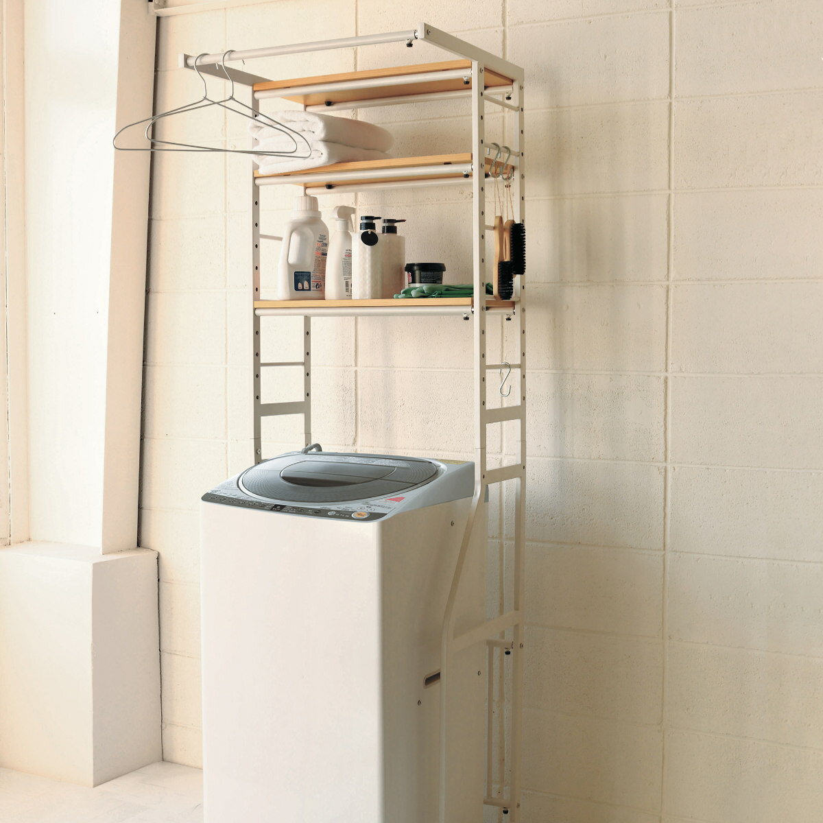 オープンラック 幅58～78cm 伸縮可能 洗濯機上 冷蔵庫上 収納 （ 伸縮 ラック ランドリーラック 棚 洗濯機収納 洗濯機ラック 収納棚 省スペース 伸縮できる ホワイト フック付 可動棚 ）【39ショップ】