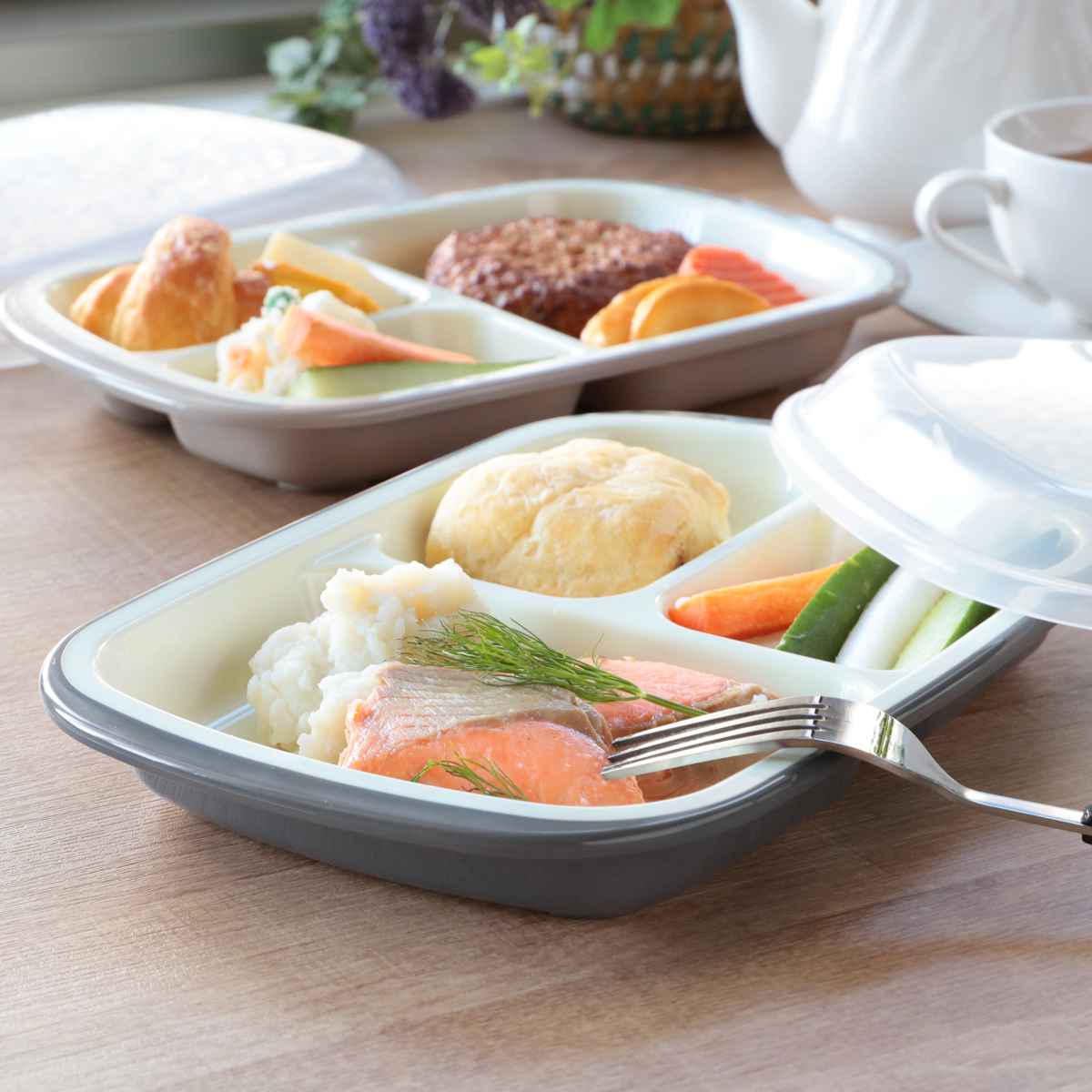 ランチプレート フタ付き 楽弁 角型 プラスチック 日本製 食器 仕切り付き 皿 電子レンジ対応 食洗機対応 仕切り皿 おしゃれ 深め 軽い ふた 付き ランチ皿 仕切 ワンプレート 蓋付き ベージュ グレー 39ショップ のおすすめ わたしと 暮らし