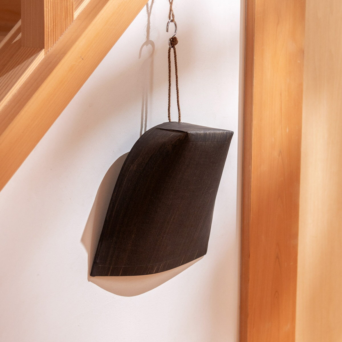 高田耕造商店 ちりとり 小サイズ はりみちりとり 黒塗り ( 竹製 チリトリ 卓上 手箒用 コンパクト 幅21cm 奥行20cm 小さい 天然素材 塵取り 掃除...