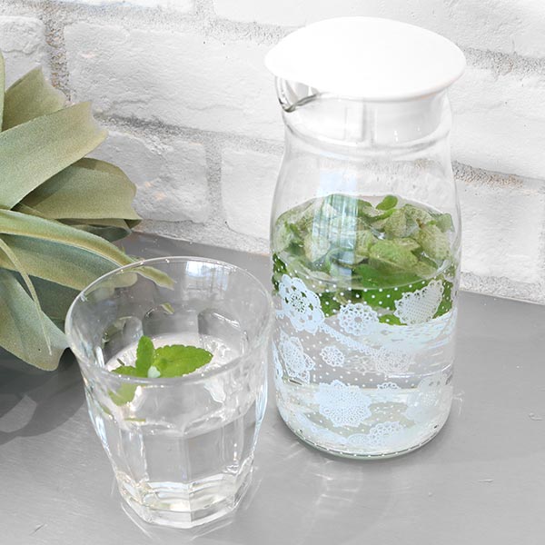 ピッチャー 900ml 冷水筒 レース スリム 水差し ガラス製 （ 麦茶ポット カラフェ 冷水ポット ジャグ ドアポケット 麦茶 ポット 冷茶 ガラス ドリンクピッチャー ）【39ショップ】