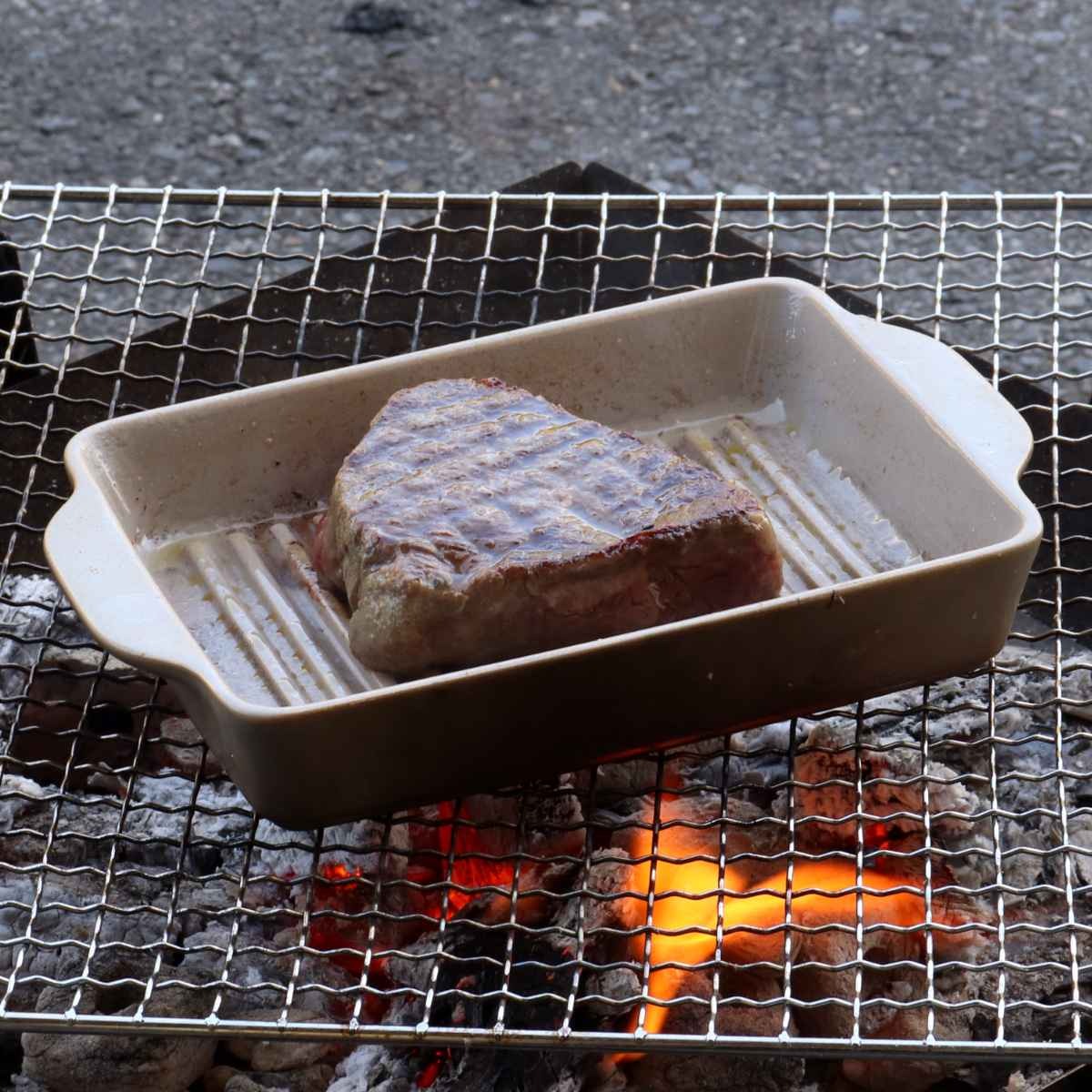 グリルパン ロロ The chef ベイクディッシュ S ウェーブ （ SALIU 耐熱 陶器 直火対応 電子レンジ対応 オーブン対応 グリルプレート 角型 日本製 プレート 皿 お皿 食器 おしゃれ シンプル ）【39ショップ】 interior-palette-10201811 インテリアパレット サンプル画像3