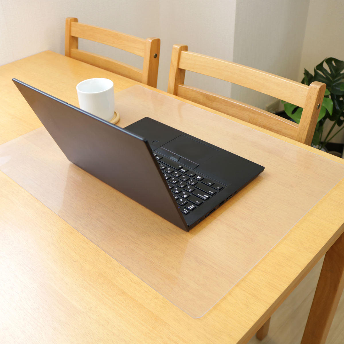 デスクマット 45×58cm エアーが入らないデスクマット 塩化ビニル樹脂 ( 透明 テーブルマット デスクシート 日本製 コンパクト リビング学習 デスク 鉛...