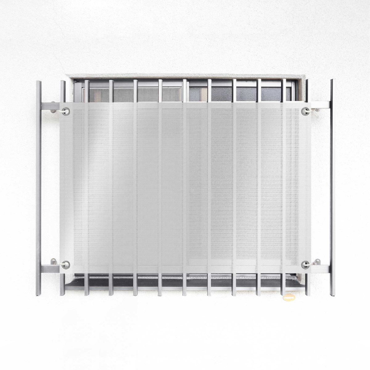 日除け シェード 遮熱 オーニング 開放廊下用 60cmx90cm （ 日除け名人 サンシェード すだれ 日よけ 紐付き 格子窓 遮光 UVカット 省エネ エコ 日差し 暑さ対策窓 廊下側 マンション エクステリア 屋外用 紫外線カット ）【39ショップ】