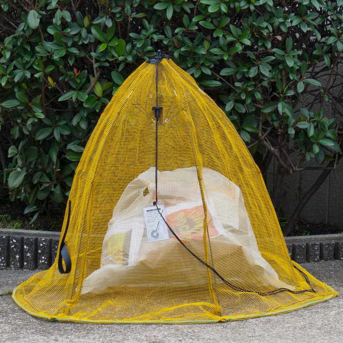 ゴミネット カラスハカセのパラソルゴミネット （ ゴミ カラスよけ 防護ネット ゴミ被せ ネット 鳥害 対策 パラソル カラス撃退 カラス からす からすよけ カラス除け 鳥除け 鳥 忌避 ）【39ショップ】