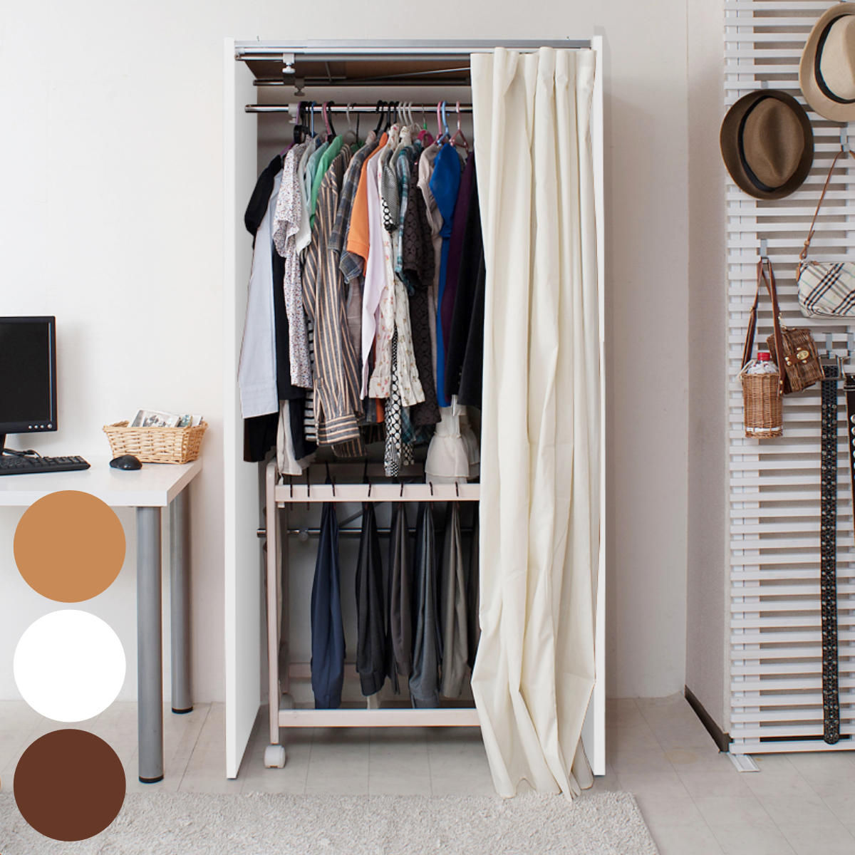 伸縮クローゼット 最大幅125cm ハンガーラック カーテン付き 日本製 ( 衣類収納 大型 木製 コートハンガー 伸縮式 ワードローブ パイプハンガー )【3...