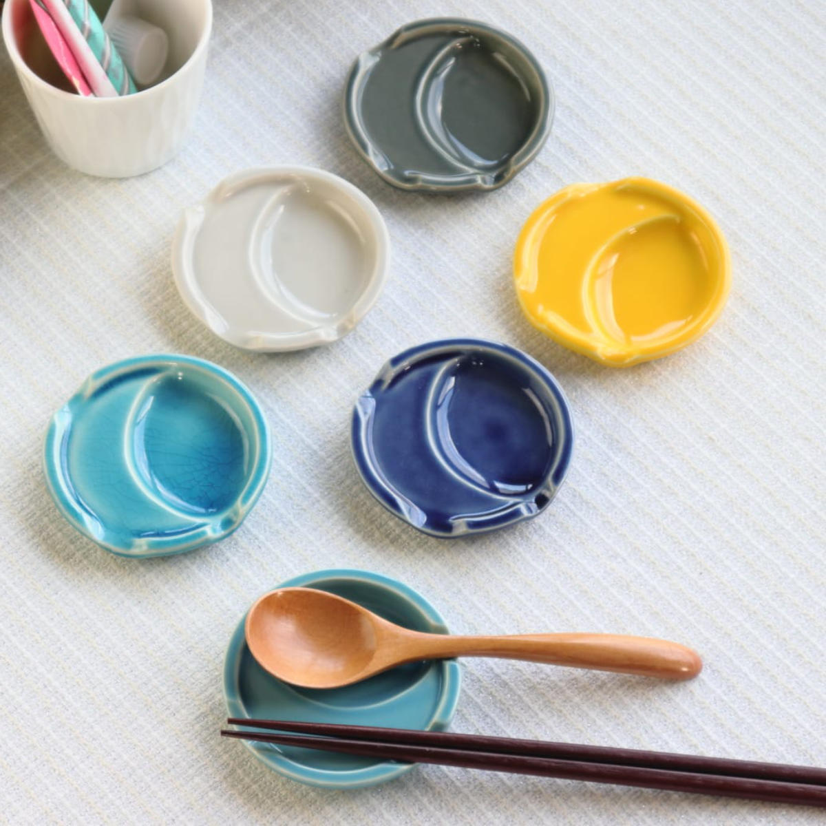 箸置き ファンレスト お箸＆スプーン置き フラット （ 箸置 電子レンジ対応 食洗機対応 おしゃれ 日本製 カトラリーレスト 薬味皿 豆皿 小さい 皿 食器 ）【39ショップ】