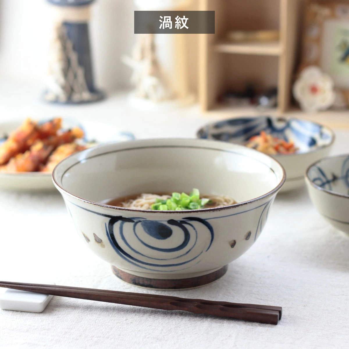 鉢 民彩はな絵 渦紋 麺鉢 18.5cm 日本製 （ 磁器 美濃焼 お椀 器 うつわ 電子レンジ対応 食洗機対応 食器 おしゃれ かわいい 丼 うどん ラーメン そば ）【39ショップ】 interior-palette-10197406 インテリアパレット サンプル画像3
