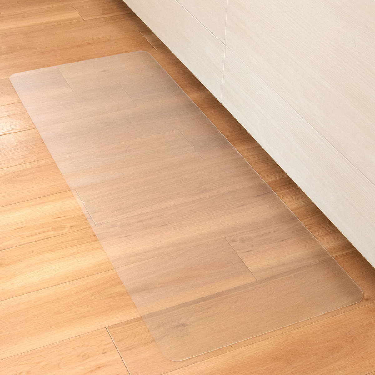 透明キッチンマット 45×120cm クリアマット フリーカット 拭ける （ 45cm 120cm 透明 キッチンマット キッチン マット 台所マット 拭けるキッチンマット PVC 洗濯不要 ズレない 傷防止 汚れ防止 カット 薄い 透ける 床暖OK ）【39ショップ】
