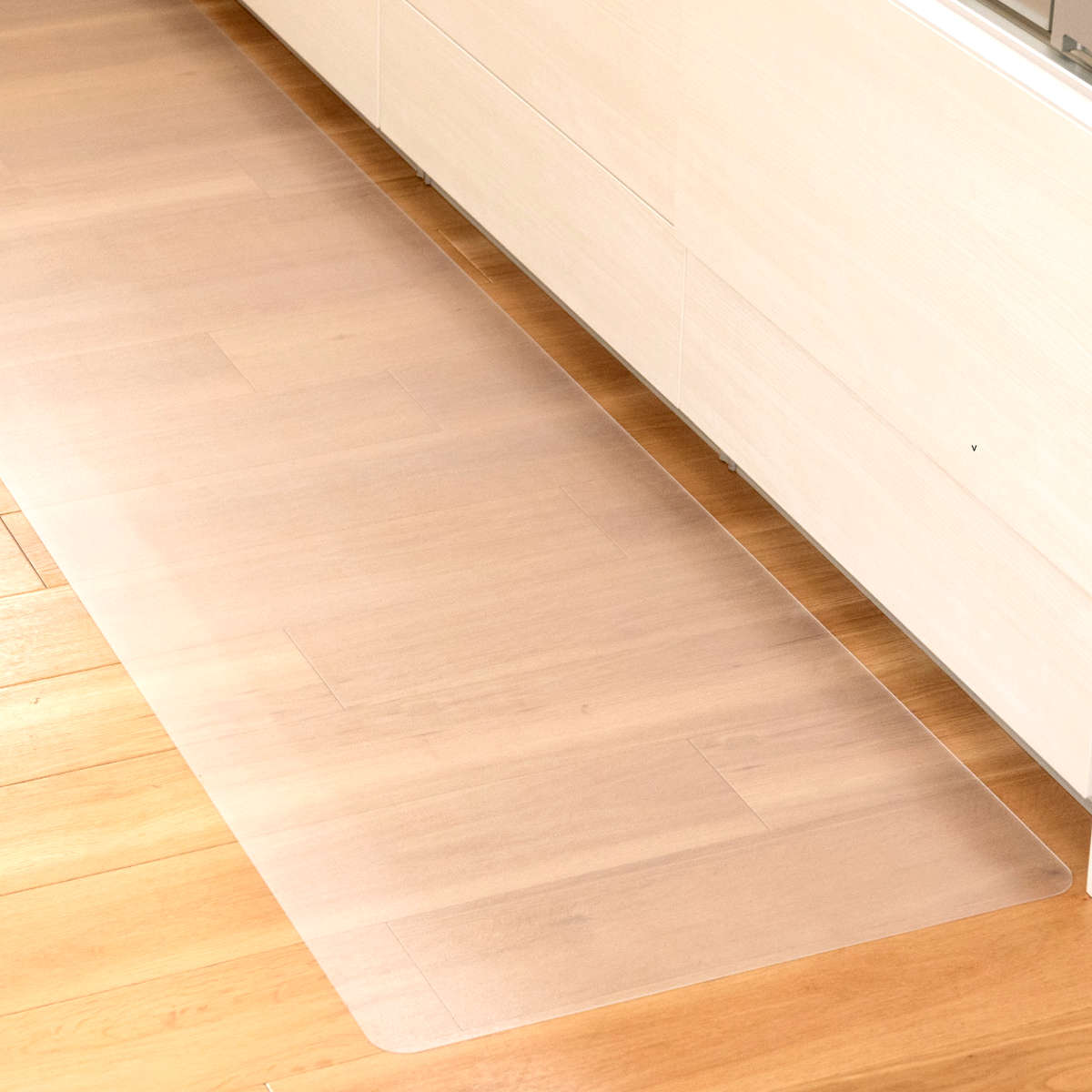 透明キッチンマット 60×180cm クリアマット フリーカット 拭ける （ 60cm 180cm 透明 キッチンマット キッチン マット 台所マット 拭けるキッチンマット PVC 洗濯不要 ズレない 傷防止 汚れ防止 カット 薄い 透ける 床暖OK ）【39ショップ】
