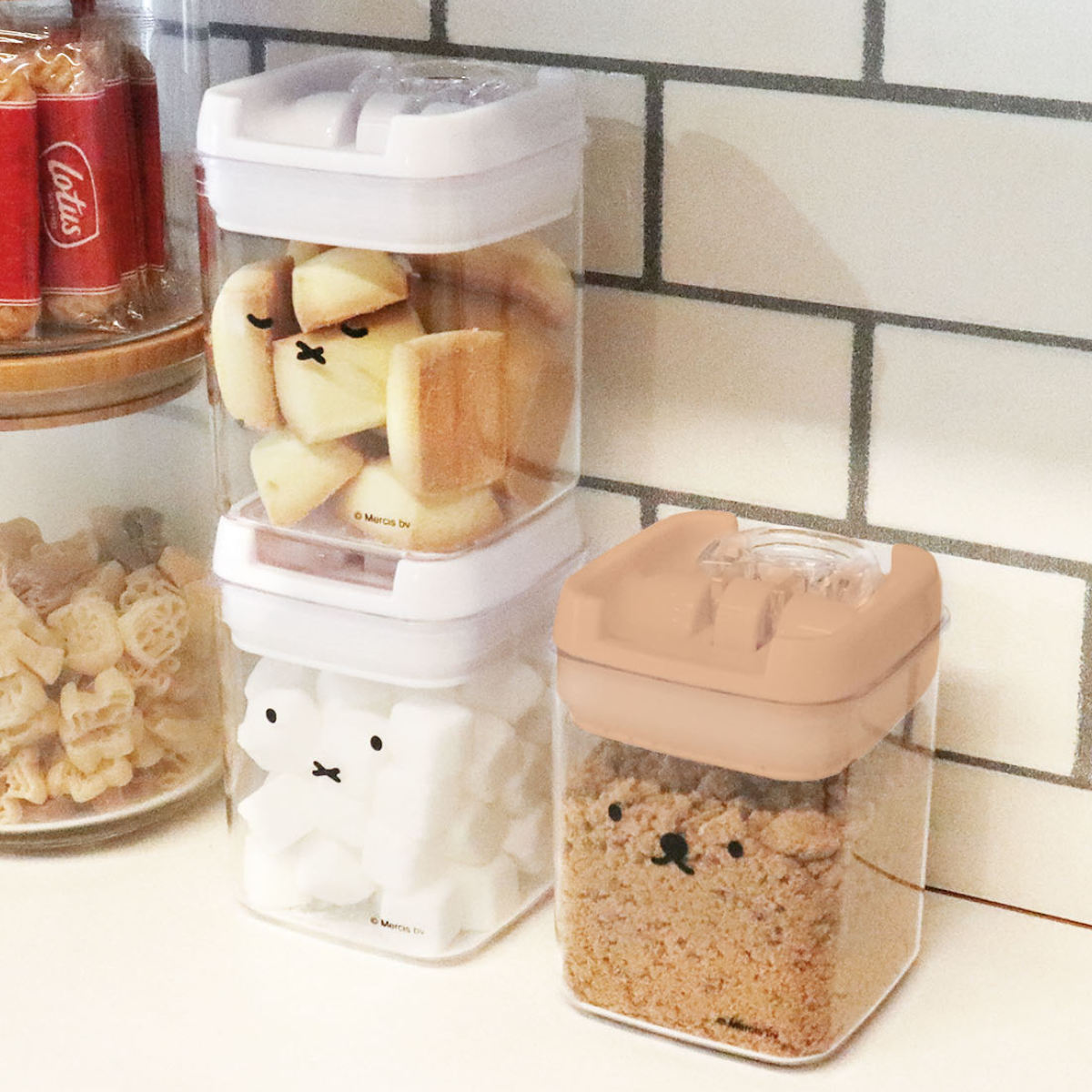 保存容器 270ml miffy キャニスター （ ミッフィー 密閉 プラスチック 密閉保存容器 密閉容器 調味料入れ 調味料容器 食品保存 プラスチック容器 小物入れ 透明 クリア スタッキング 積み重ね かわいい おしゃれ キャラクター ）【39ショップ】