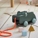おもちゃ プルトイ ソーティングボックス Done by deer 赤ちゃん 引き車 木製 ( 知育玩具 玩具 ベビー 子ども キッズ 幼児 かわいい プレゼント 木 木のおもちゃ 図形 形 ブロック ギフト 出産祝い )【39ショップ】