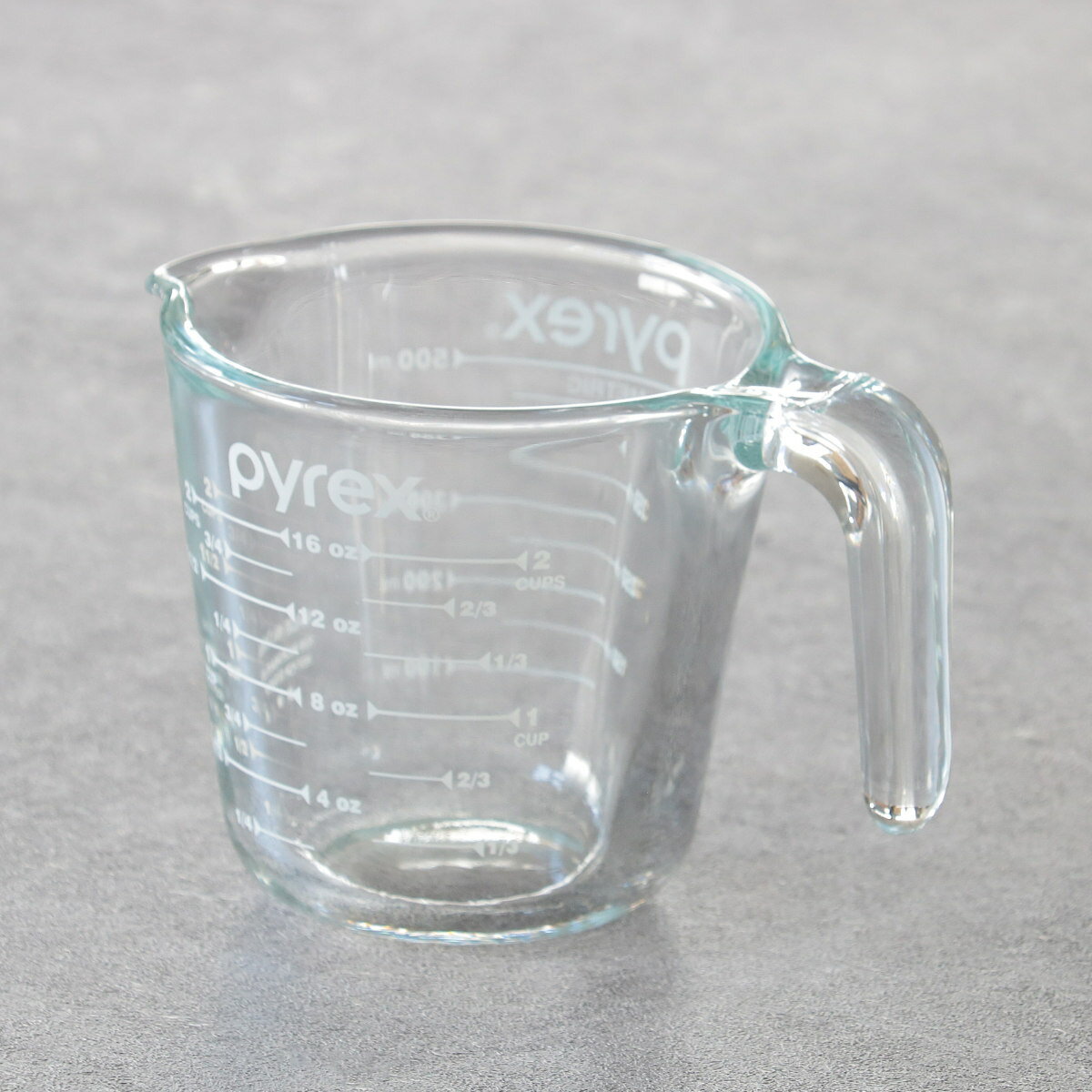 PYREX 計量カップ 500ml 耐熱ガラス 取っ手付き メジャーカップ （ パイレックス 耐熱 ガラス 500 計量 カップ 目盛 食洗機 電子レンジ オーブン 対応 冷凍 冷蔵 保存 オーブン対応 強化ガラス 目盛り付き 調理 衛生的 ）【39ショップ】