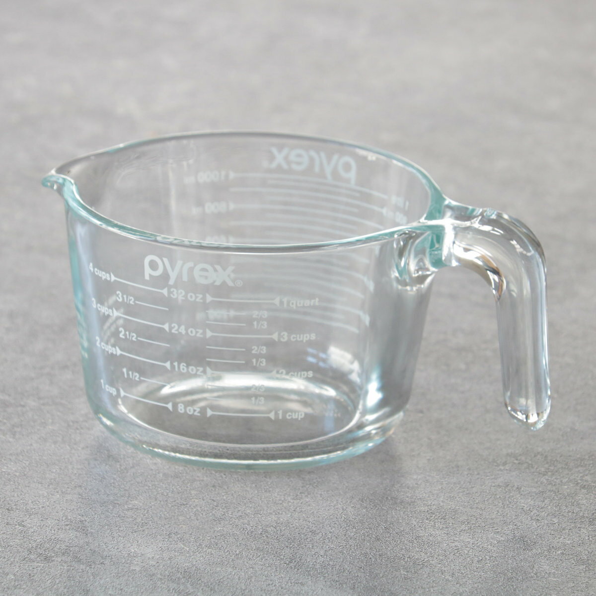 PYREX 計量カップ 1L 耐熱ガラス 取っ手付き メジャーカップ （ パイレックス 耐熱 ガラス 1 リットル 計量 カップ 目盛 食洗機 電子レンジ オーブン 対応 冷凍 冷蔵 保存 オーブン対応 強化ガラス 目盛り付き 調理 衛生的 ）【39ショップ】