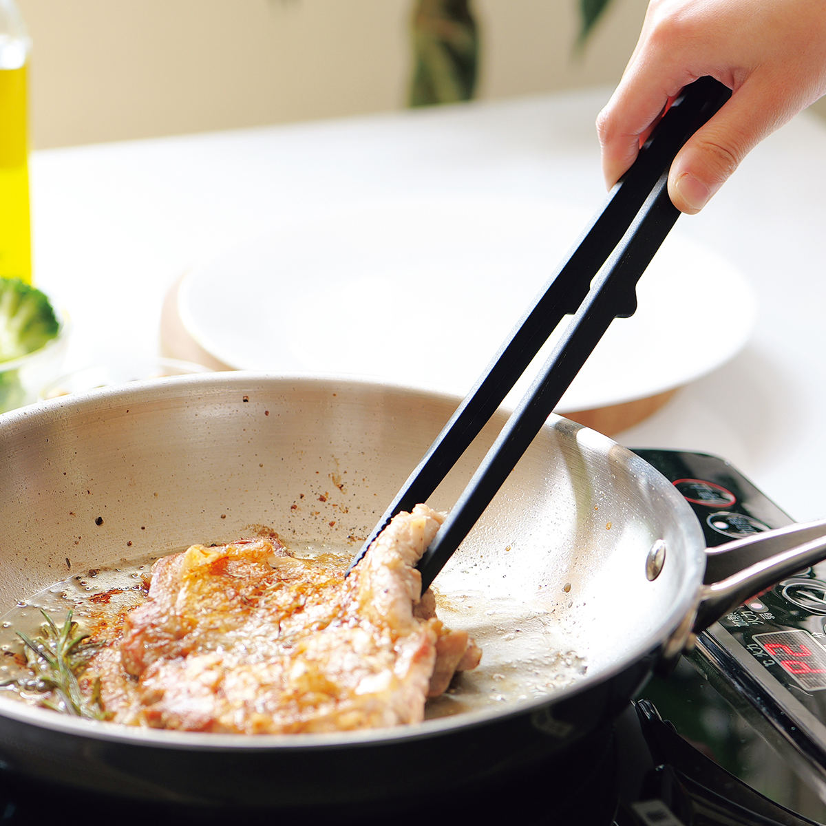 トング 菜箸トング TOUCH st 先が付かない シリコン製 食洗機対応 （ 菜ばし 盛り箸 さいばし トング型菜箸 調理箸 箸 耐熱 揚げ物 盛り付け つかむ シリコン キッチンツール ブラック ）【39ショップ】