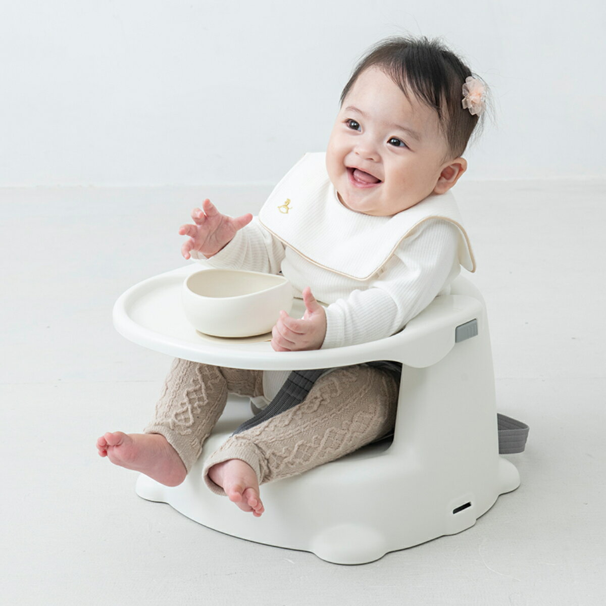 ベビーチェア 2WAY ごきげんチェア KR 7カ月頃～5才頃 （ リッチェル ローチェア テーブル ...