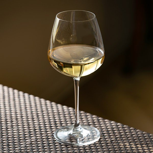 ワイングラス 485ml DESIRE デザイアー ガラス製 羽模様付 （ 食洗機対応 グラス 白ワイングラス モンラッシェ 型 白ワイン フルボディ シャルドネ 強化ガラス シンプル 業務用 ）【39ショップ】