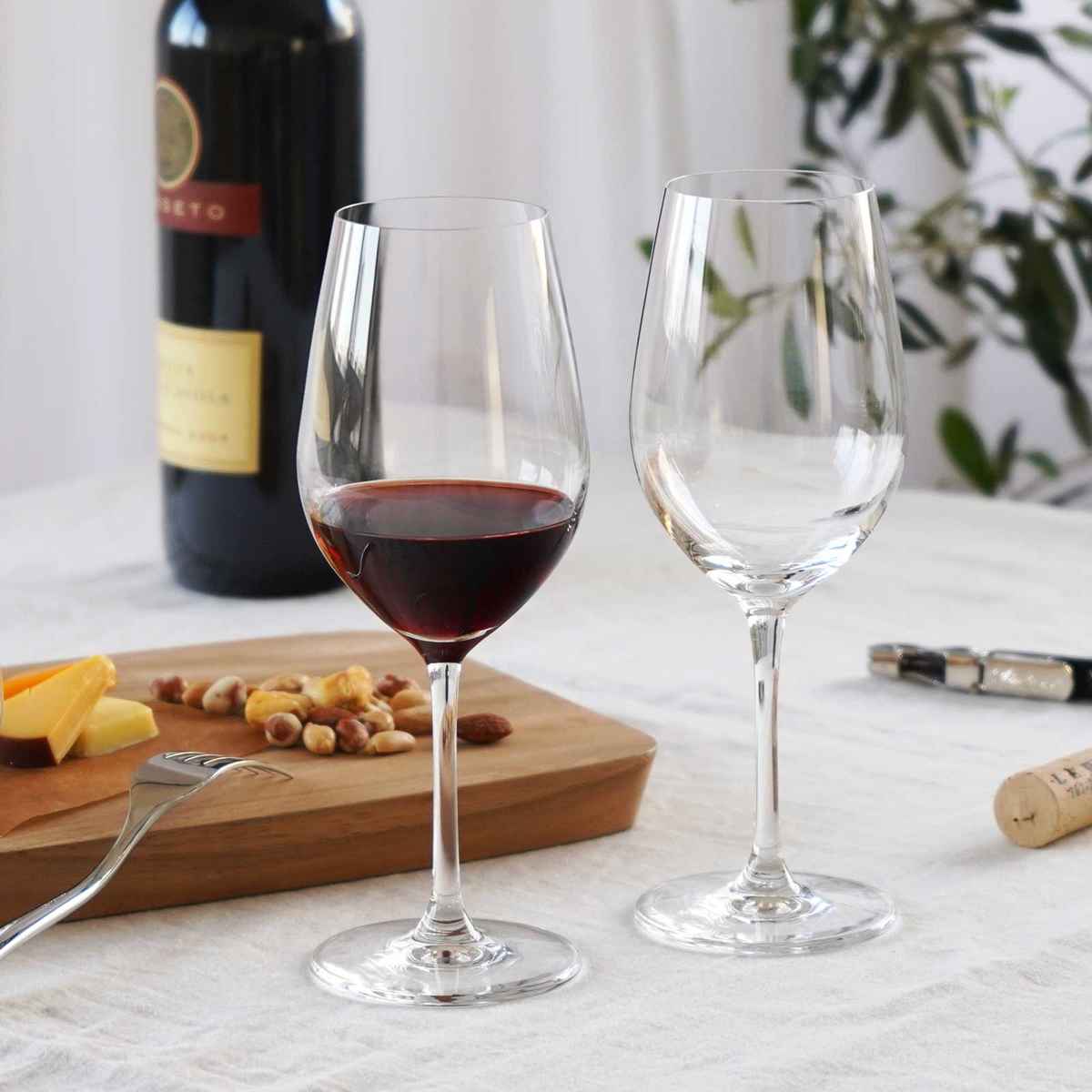 クリスタルワイングラス ペアセット 365ml お酒を愉しむ本格グラスセット ガラス （ ワイングラス ペア グラス 脚付きグラス 赤ワイン 白ワイン ワイン カクテル お酒 クリスタルガラス 強化加工 箱入り おしゃれ ）【39ショップ】 interior-palette-10151160 インテリアパレット サンプル画像3