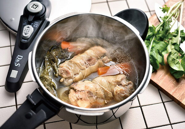 D＆S Pressure Cooker 圧力鍋 3.0L DSPC6010 IH対応 レシピ本付き （ 送料無料 片手鍋 ガス火対応 2段階圧力調整 鍋 キッチン用品 調理器具 調理用品 3L 3リットル ステンレス鍋 ステンレス製 ）【39ショップ】 interior-palette-10061311 インテリアパレット サンプル画像3